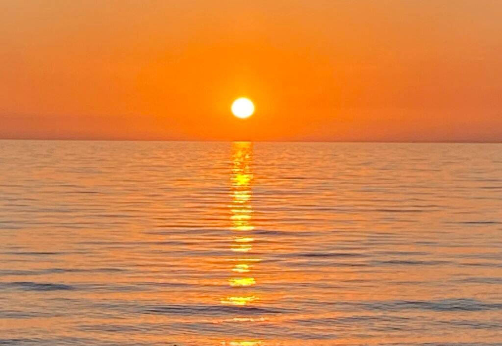 Sahil siteleri, gün batımı manzarası