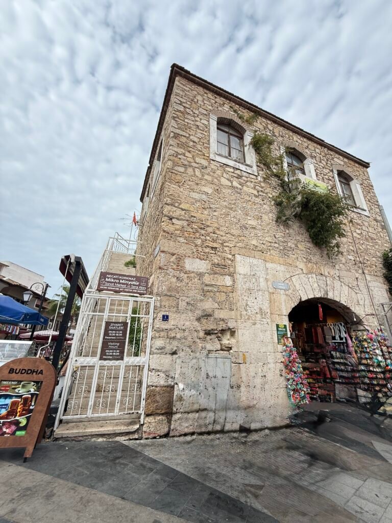 Tarihi Kale Kapısı 