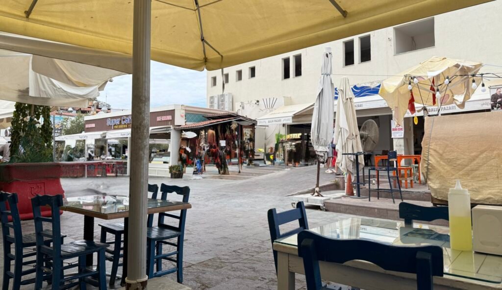 Kuşadası balık hali